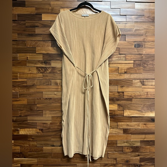 Zara - Pleated Tunic with Belt - Picture 2 of 6